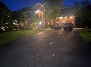 4 Hemlock Ct, Butler, NJ 07405