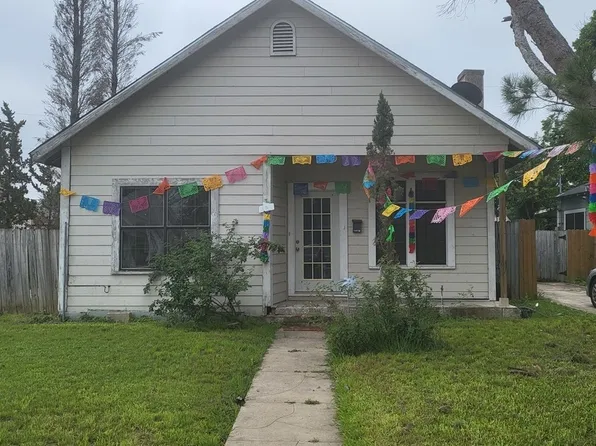1418 W LYNWOOD AVE, San Antonio, TX 78201