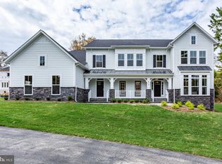 6521 Divine St, Mc Lean, VA 22101