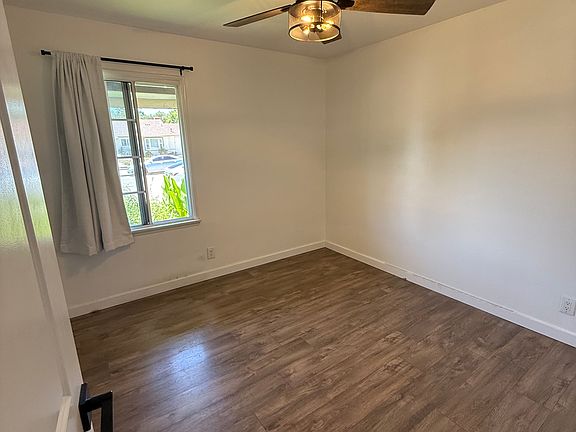 2nd image of 2852 Calle Quebracho