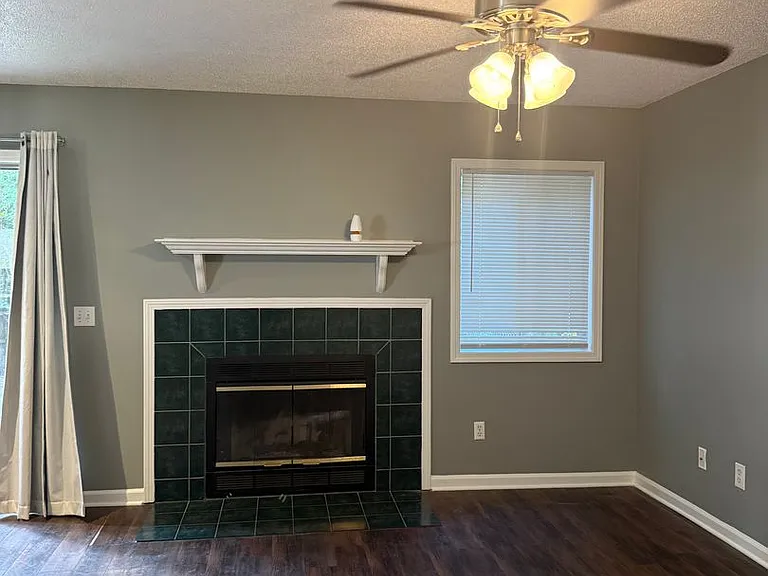 291 Candlebrook Dr — Photo 3