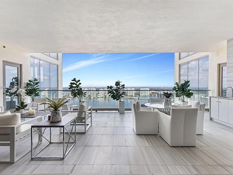 17901 Collins Ave #3806 — Photo 11