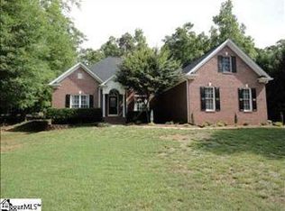 107 Rabon Chase Ct, Fountain Inn, SC 29644