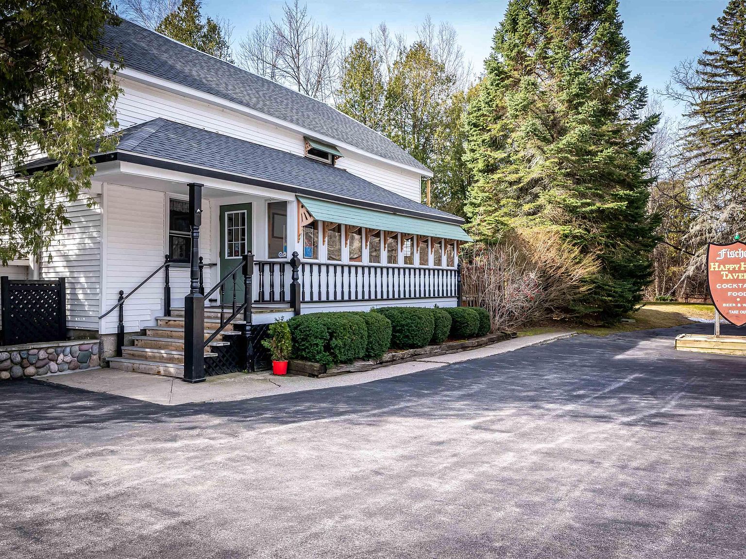 7100 N Manitou Trl, Northport, MI 49670 MLS 1914644 Zillow