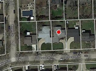 36744 Sherwood St, Livonia, MI 48154