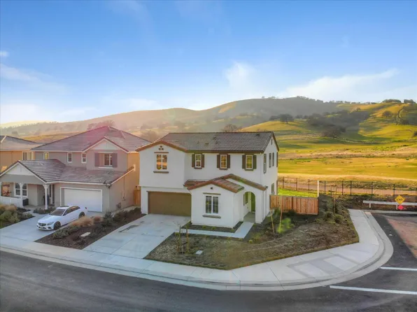 21051 Pinot Noir Dr, Patterson, CA 95363