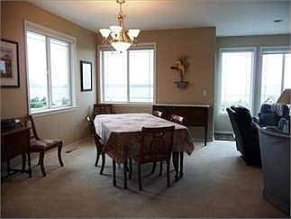 5th image of 284 Burke Dr