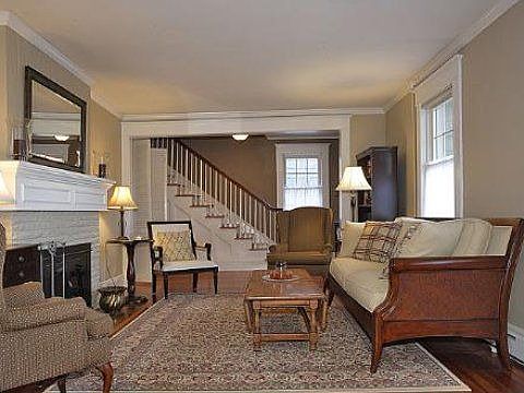 4th image of 162 Lexington Ave