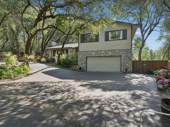 6320 Zamora Dr, Placerville, CA 95667