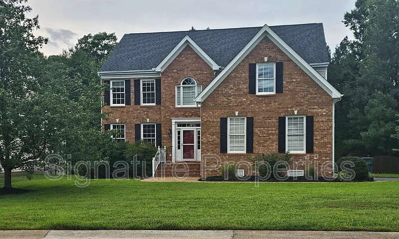 5600 Barnsley Pl