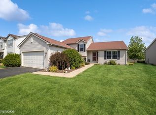 85 W Prairiefield Ave, Cortland, IL