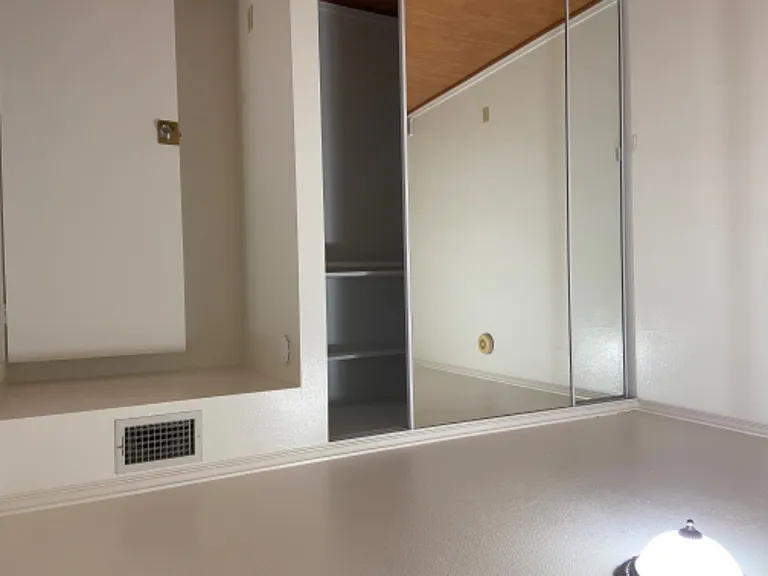 10331 Lindley Ave — Photo 9