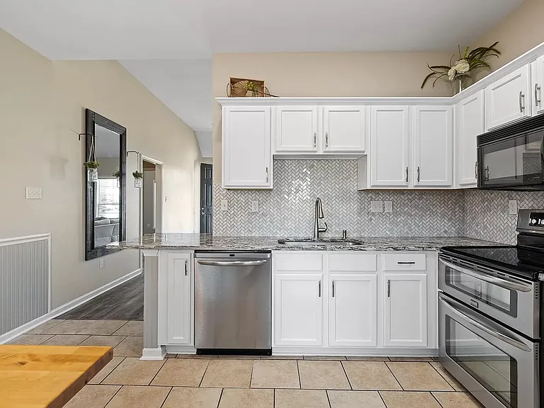 980 Nesting Wood Cir E — Photo 10