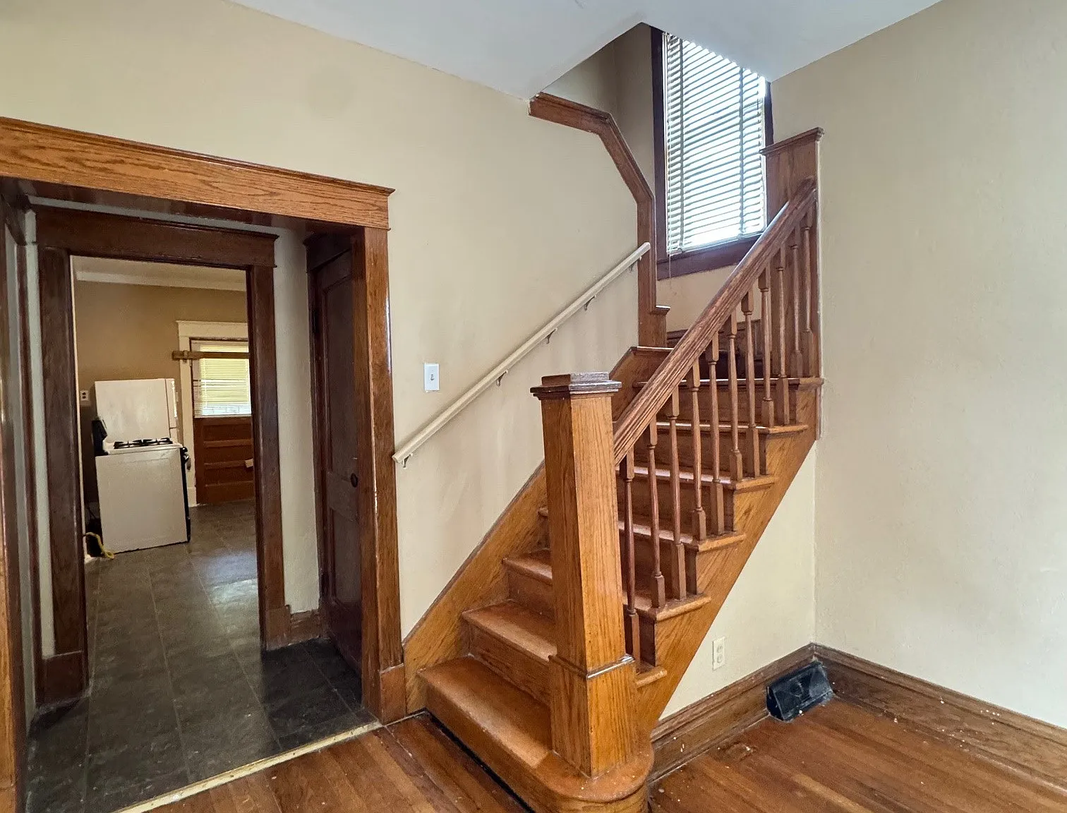 916 Bellefontaine - 1 — Photo 3