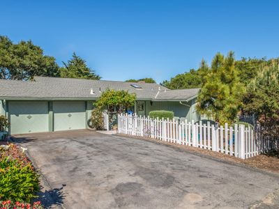 2 Zaragoza Vws, Monterey, CA, 93940