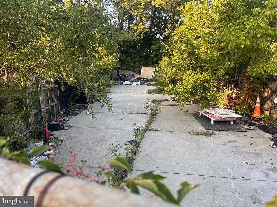 1st image of 4705 41st Pl