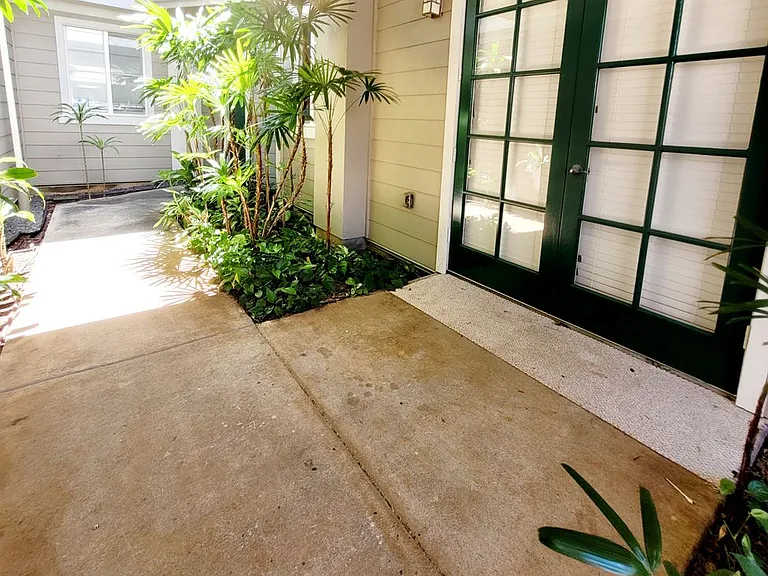 1175 Mokuhano St #G102 — Photo 8