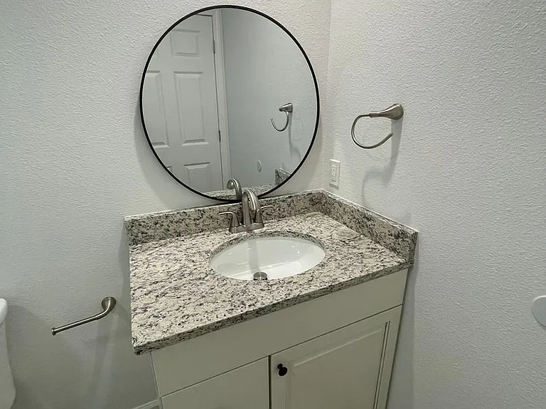 432 E James Dr — Photo 11
