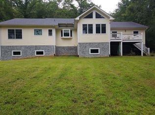 1652 Deer Trail Lakes Dr, Clarkesville, GA 30523