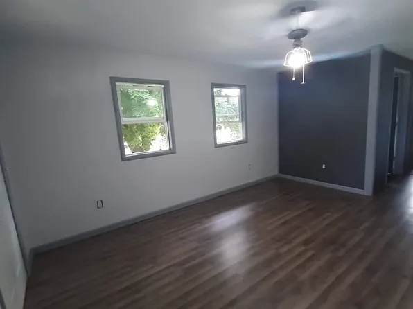 140 W West Grv, Canton, KS 67428