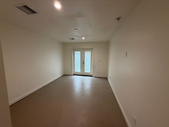 4th image of 1726 N 74th Pl
