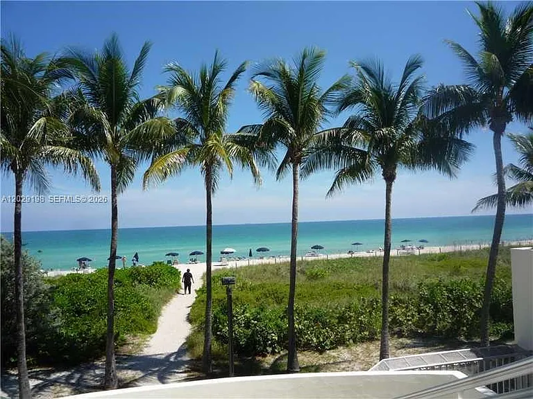 5161 Collins Ave #909 — Photo 13
