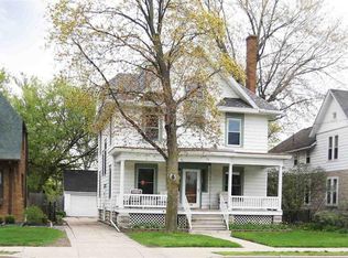 1108 Jackson St, Oshkosh, WI 54901