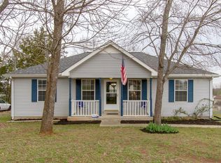 302 Crockett Ct, La Vergne, TN 37086