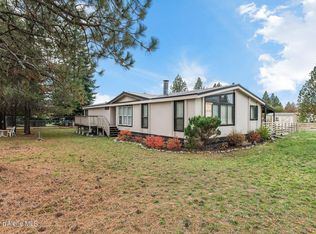1646 W Caroline Dr, Rathdrum, ID 83858
