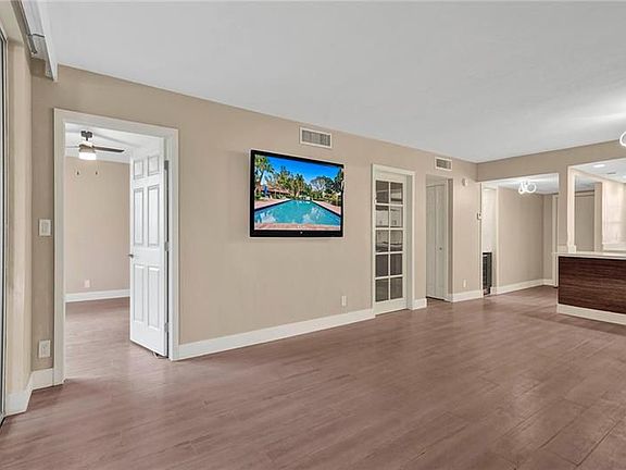 4th image of 3051 S Palm Aire Dr APT 407