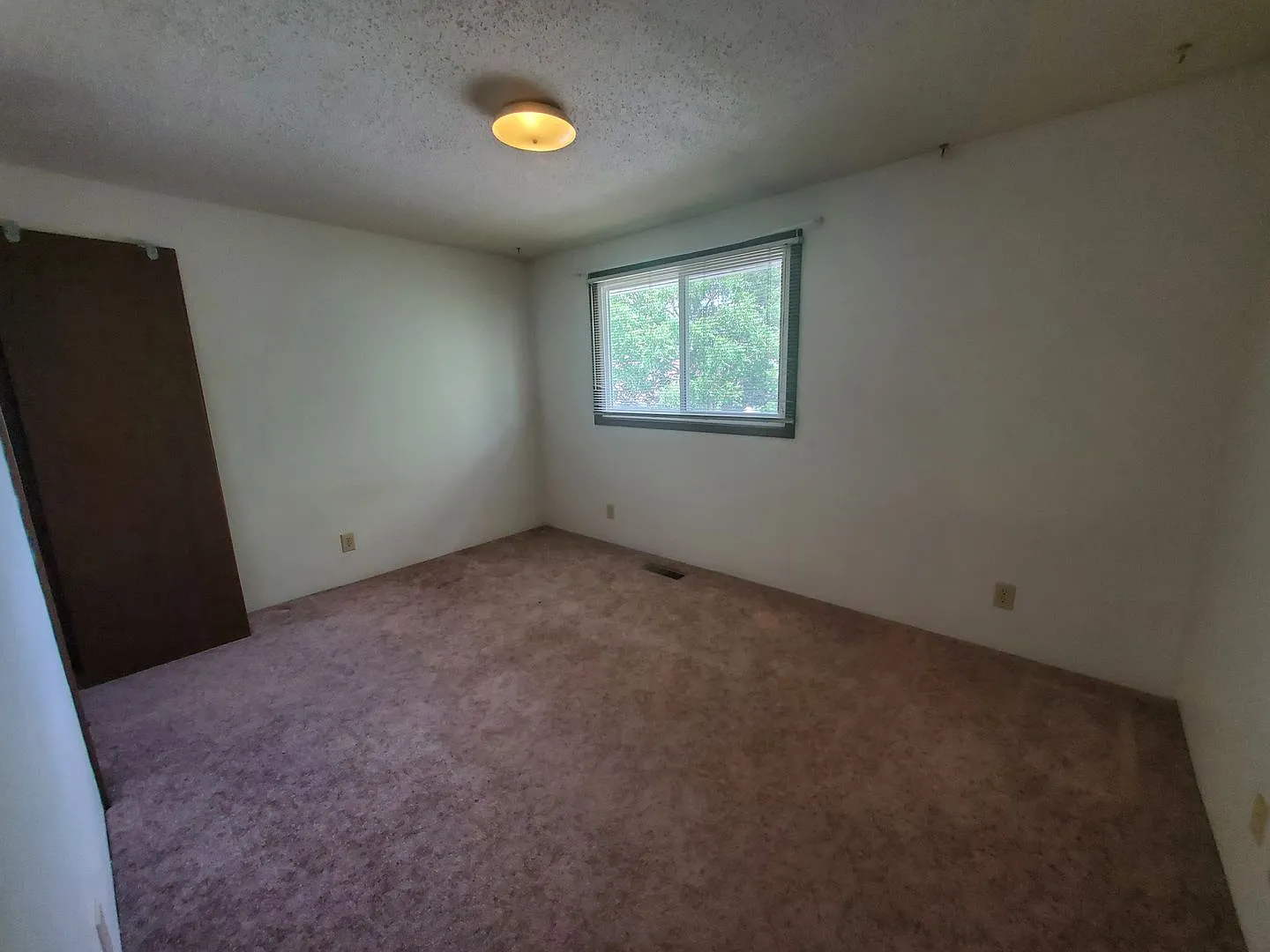 2 Bedroom 1.5 Bath Townhome For Rent Hastings, Ne — Photo 4