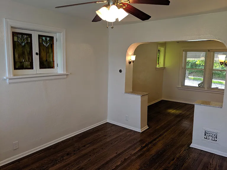 2500 Sulphur Ave — Photo 13