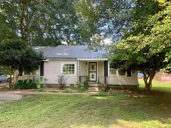 1502 S College St, Trenton, TN 38382