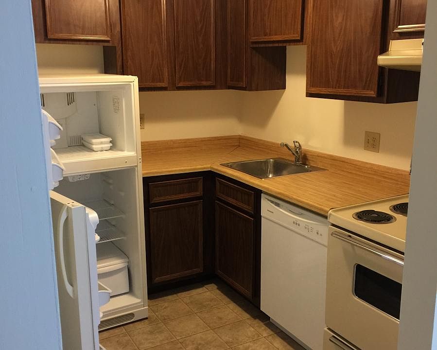 1st image of 119 Villa Dr APT B