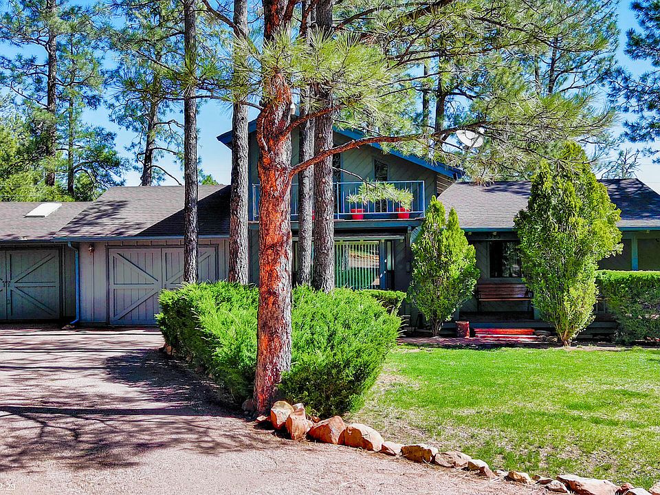 1st image of 3385 Pine Cone Dr