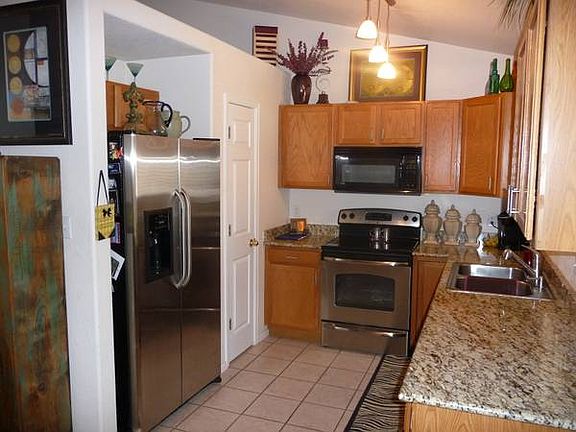 3rd image of 7 Palma Ct