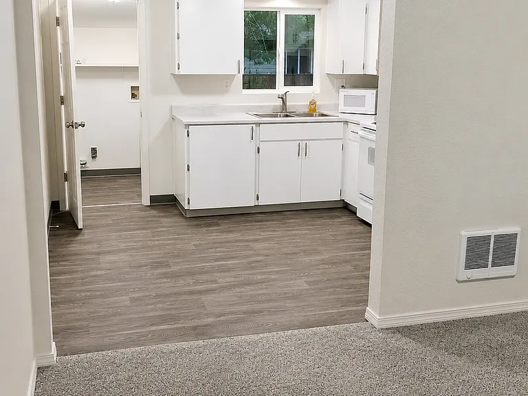 3815 NE Everett St — Photo 2
