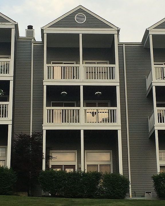 2nd image of 6003 Harrods Landing Dr