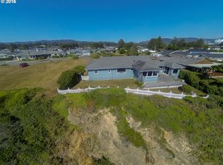 1230 Collis Ln, Brookings, OR 97415