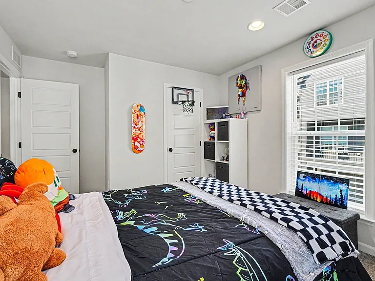 1318 Revival Dr — Photo 36