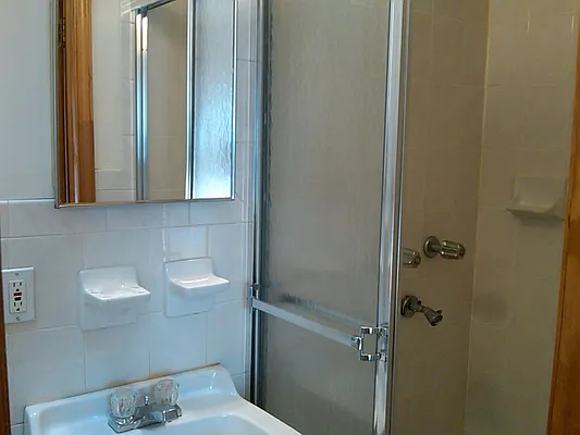 Rented by Alta Real Estate | media 35