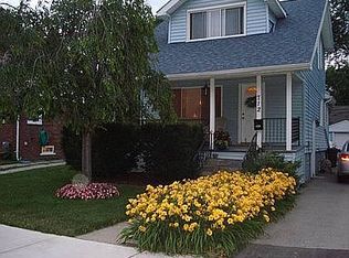 712 Eleven Mile Rd, Berkley, MI 48072