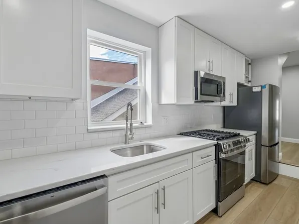 617 S 8th St, Philadelphia, PA
