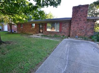 717 Allentown Rd, Sellersburg, IN 47172