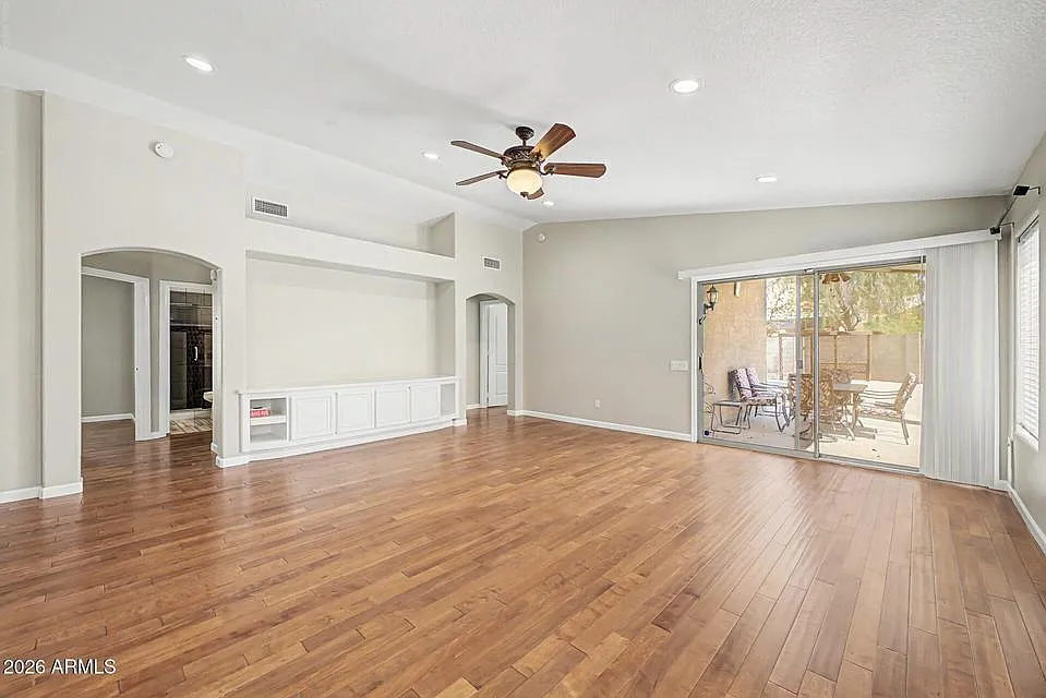 3 bed, 1523 sqft, $2,650 — Photo 4