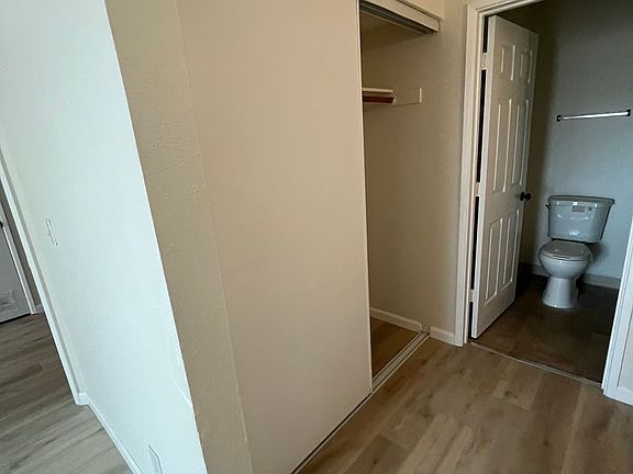 2nd image of 127-139 Rancho Dr #400