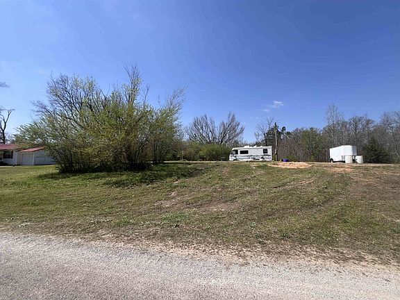 4th image of 410 Angotti Rd