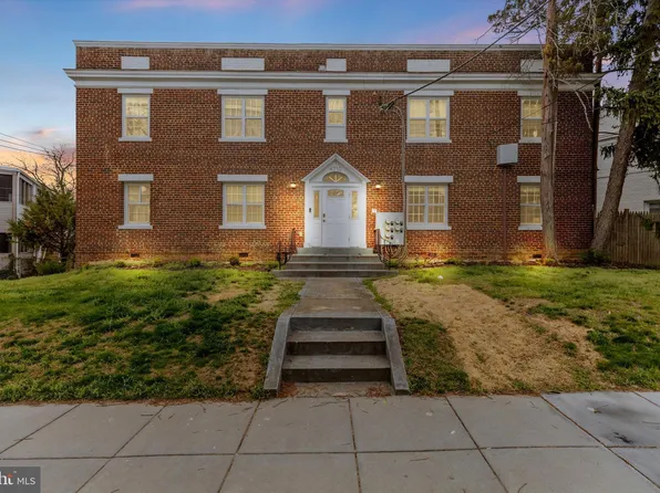 4710 New Hampshire Ave NW APT 2, Washington, DC 20011