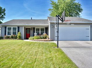 7528 W Hawthorne Ln, Frankfort, IL 60423