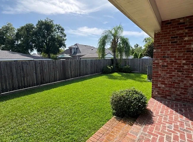9125 Melrose Ln — Photo 4